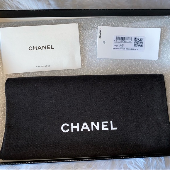 ❌ SOLD ❌ Chanel Pump Black with Gold CC Size 36.5 - Picture 9 of 10